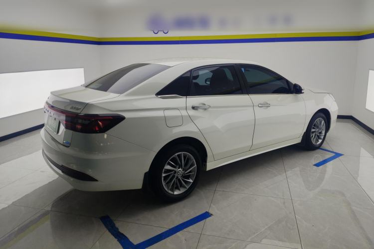 Used Venucia D60 2021 PLUS 1.6L XL CVT Yue Ling Edition
