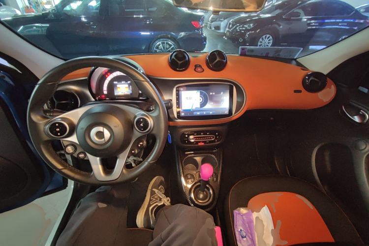 Used  forfour 2016 1.0L 52 kW Passion Edition