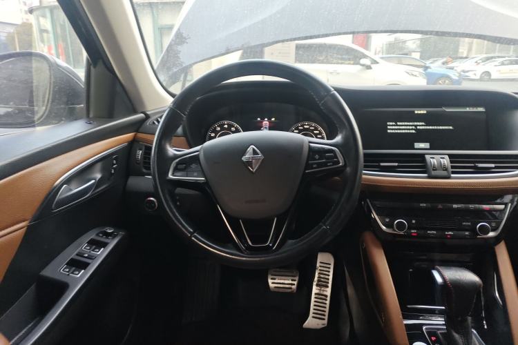 Used BORGWARD BX7 2016 28T Two-Wheel Drive Luxury Version 5 Seats
