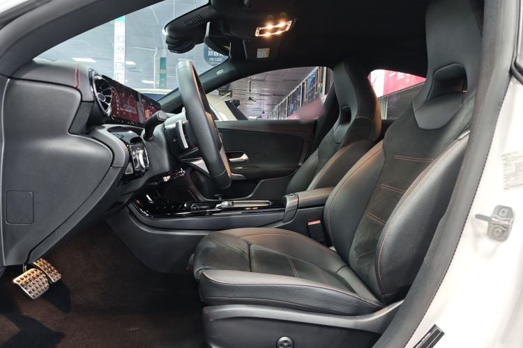 Used Mercedes-Benz CLA 2024-Year Facelifted CLA 200