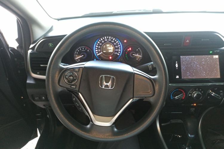 Used Honda Crider 2015 1.8L Automatic Luxury Edition
