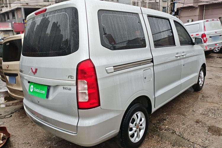 Used Wuling Hongguang V 2019 1.5L Enjoyment Version China VI LAR