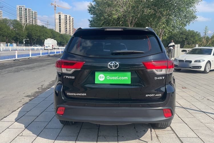 Used Toyota Highlander 2018 2.0T Four-Wheel Drive Luxury Version 7 Seats China VI Standard
