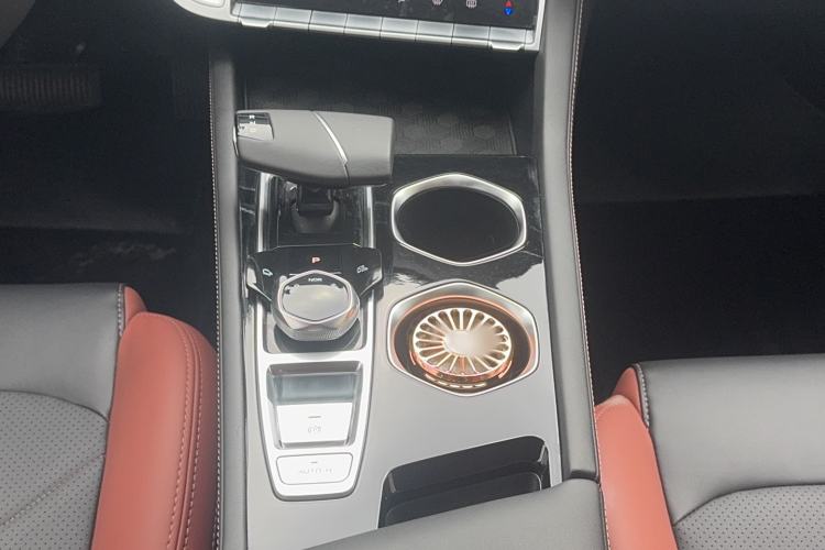 Used Changan Eado 2024 PLUS Blue Whale NE 1.4T GDI DCT High-Energy Edition
