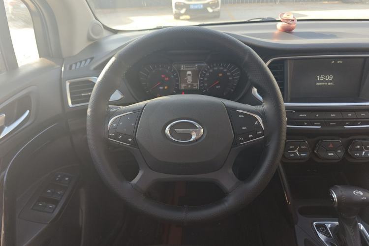 Used GAC Trumpchi GS4 2017 235T G-DCT Two-Wheel Drive Luxury Edition
