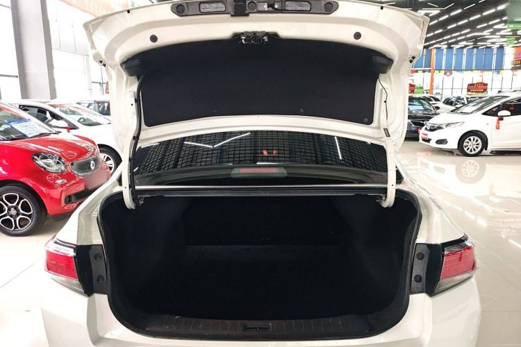 Used Venucia D60 2021 1.6L XE CVT Comfort Edition
