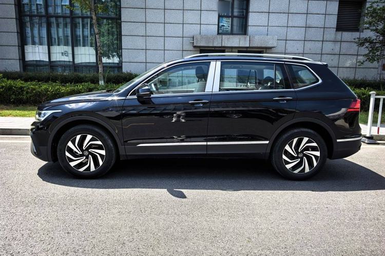 Used Volkswagen Tiguan L 
