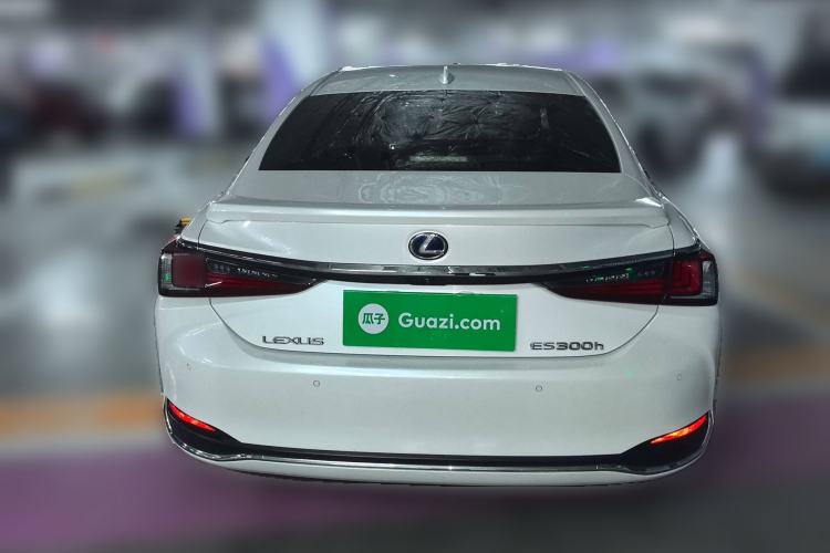 Used Lexus ES 2018 300h Premier Edition China VI Standard
