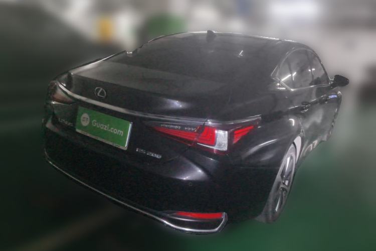 Used Lexus ES 2018 200 Excellence Edition China V Standard
