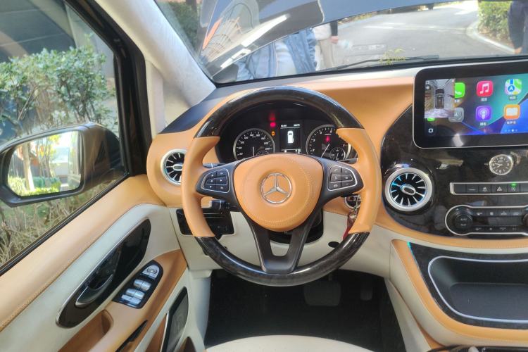 Used Mercedes-Benz Vito 2021 2.0T Elite Version 7 Seats
