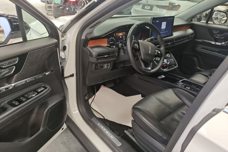 Used Lincoln Corsair 2021 2.0T Two-Wheel-Drive Luxury Edition
