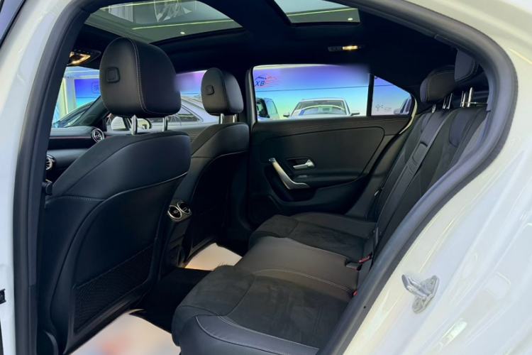 Used Mercedes-Benz A-Class 2022 Revised Version A 200 L Sport Sedan Fashionable Style