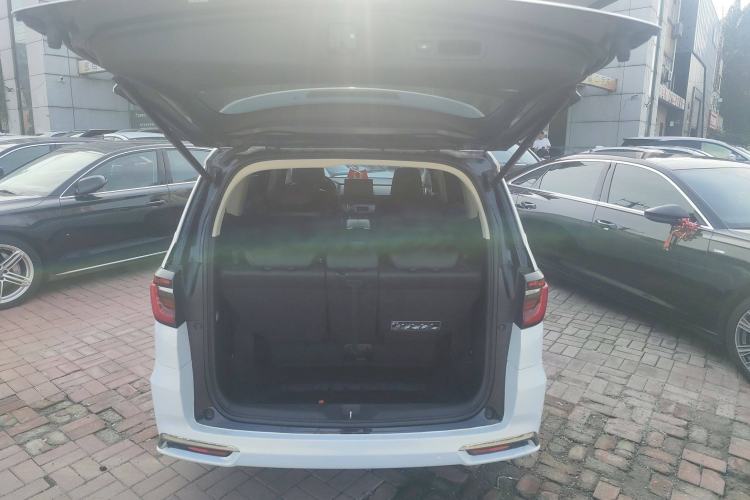 Used Honda Odyssey 2024 2.0L eHEV Sharp & Smart Edition