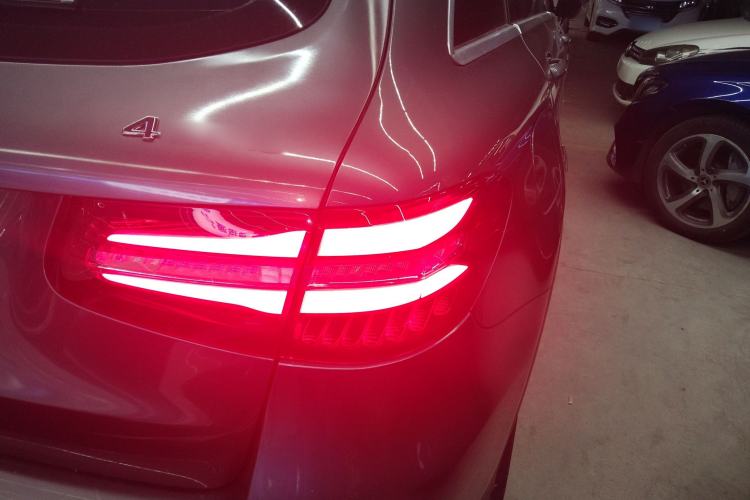 Used Mercedes-Benz GLC 2016 GLC 260 4MATIC Luxury Model
