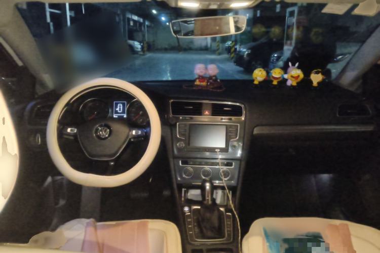 Used Volkswagen Golf 2017 230TSI Automatic Luxury Million-Vehicle Commemorative Edition
