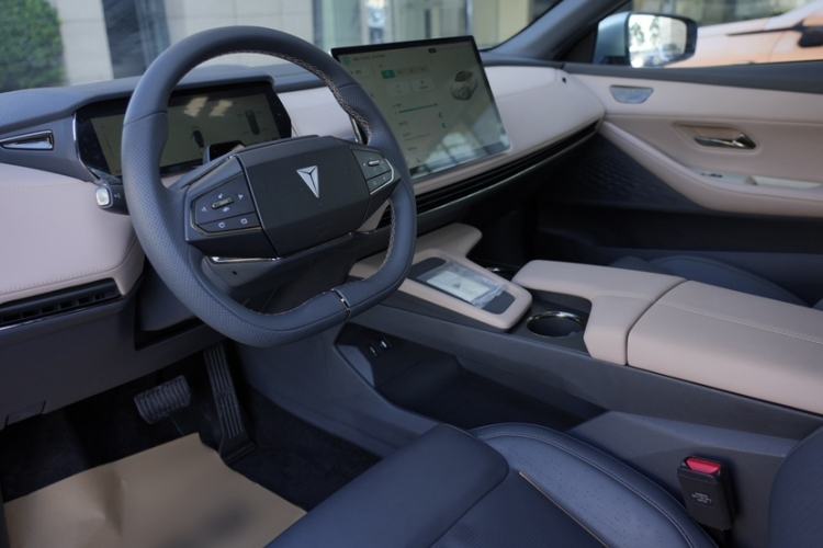 Used  SL03 2022 515 Pure Electric Version
