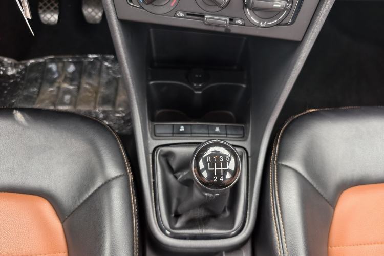 Used Volkswagen Santana 2019 1.5L Manual Fashion Edition China VI Standard