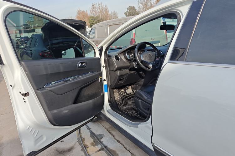 Used Peugeot 3008 2015 2.0L Automatic Trend Edition