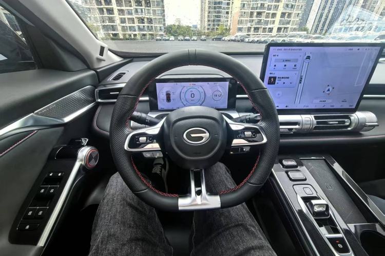 Used GAC Trumpchi EMKOO 2022 2.0T Neutron Star Max Edition
