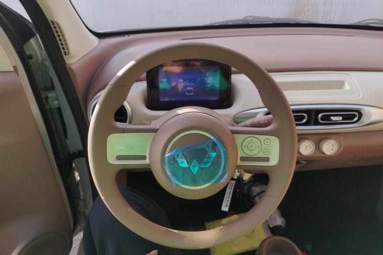 Used Wuling Hongguang MINIEV 2025 Four-Door Version Advanced Edition
