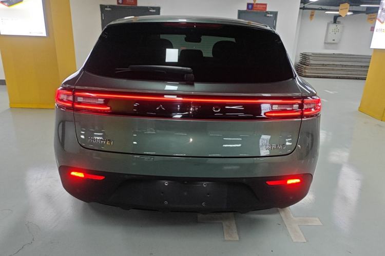 Used Hima AITO M5 2022 Extended-Range Four-Wheel Drive Performance Version
