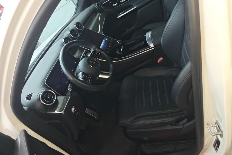 Used Mercedes-Benz GLC Coupe 2024 GLC 260 4MATIC Coupe SUV
