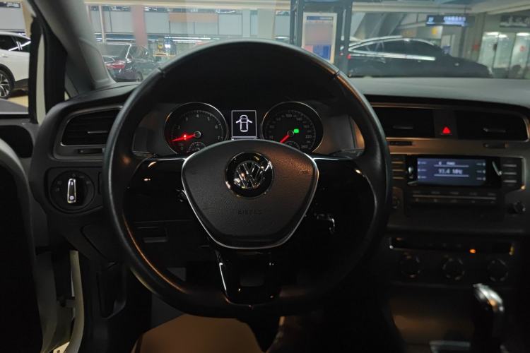 Used Volkswagen Golf 2015 1.4TSI Automatic Comfort Model