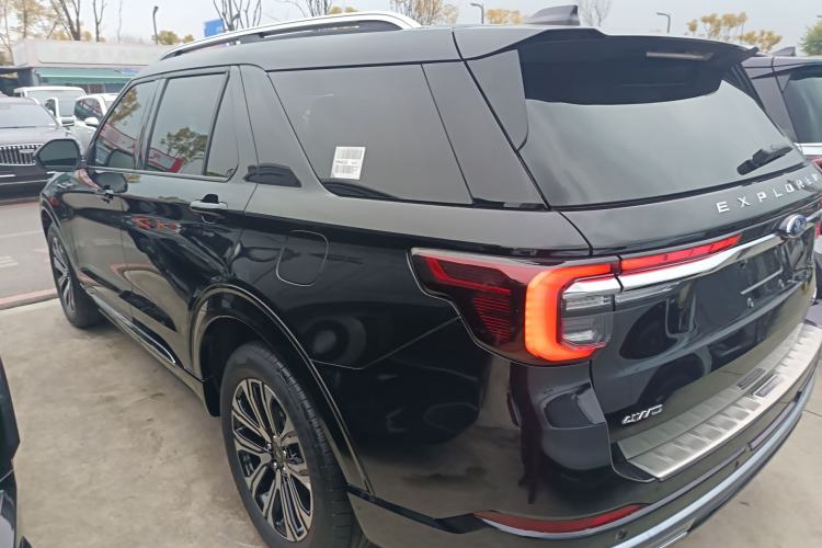 Used Ford Explorer 2024 2.3T EcoBoost Four-Wheel Drive Titanium Edition 6 Seats