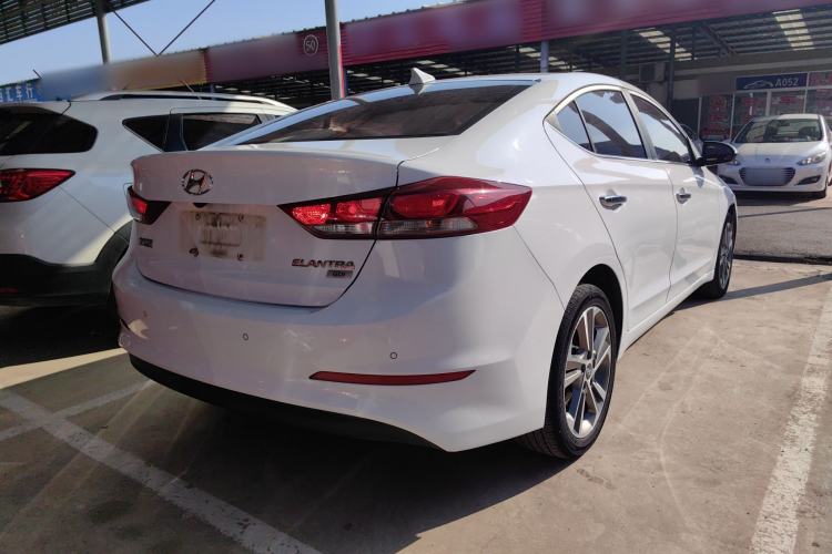 Used Hyundai Elantra 2016 1.6L Automatic ZhiXuan – Elite Version
