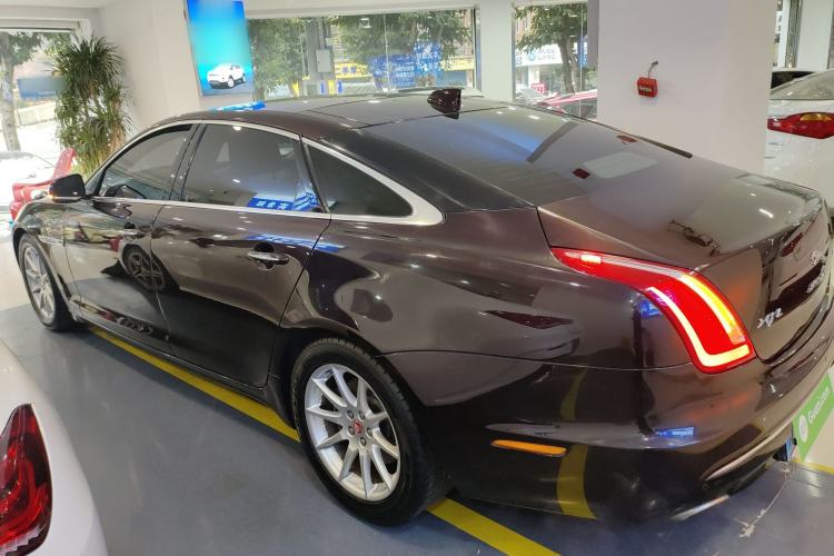 Used Jaguar XJ 2016 XJL 2.0T Two-Wheel-Drive Elegant Business Edition
