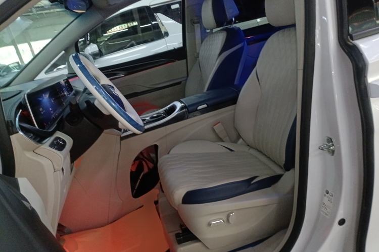 Used Buick GL8 2023 ES Lu Zun Comfort Model
