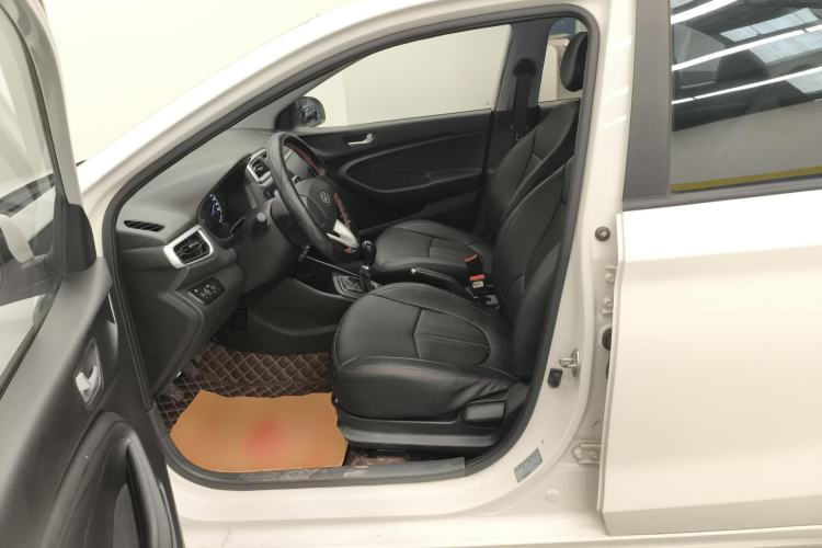 Used Hyundai Verna 2017 1.4L Manual Refreshed Version China V Standard
