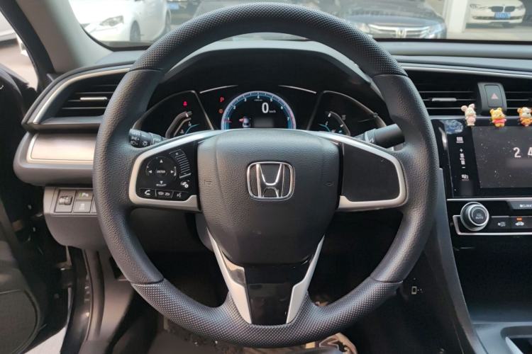 Used Honda Civic 2016 220TURBO CVT Luxury Edition

