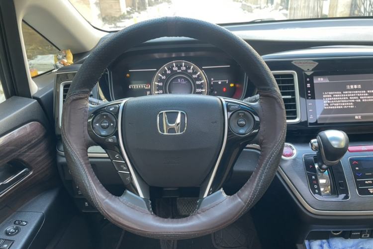 Used Honda Elysion 2016 2.4L Comfort Edition
