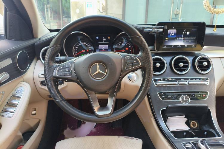 TDK.VehicleDetails.img