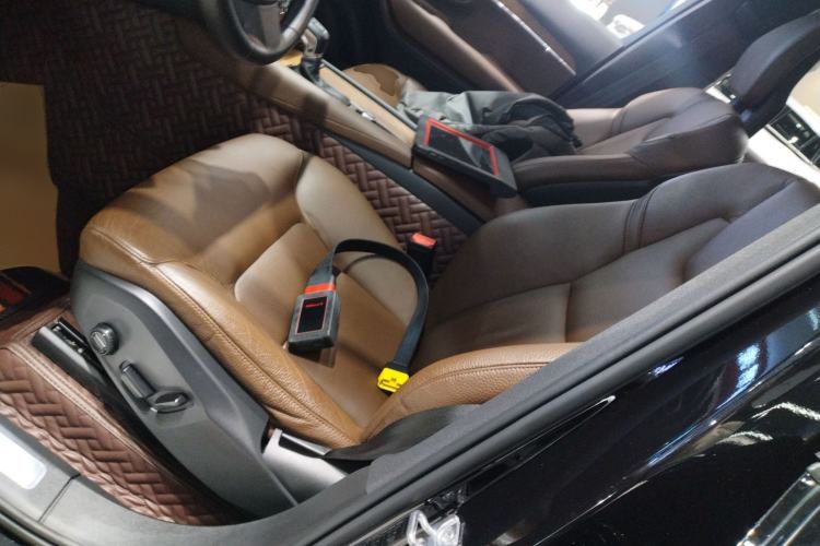 Used Volvo XC90 2020 Facelifted T6 Zhiyi Luxury 7-Seater
