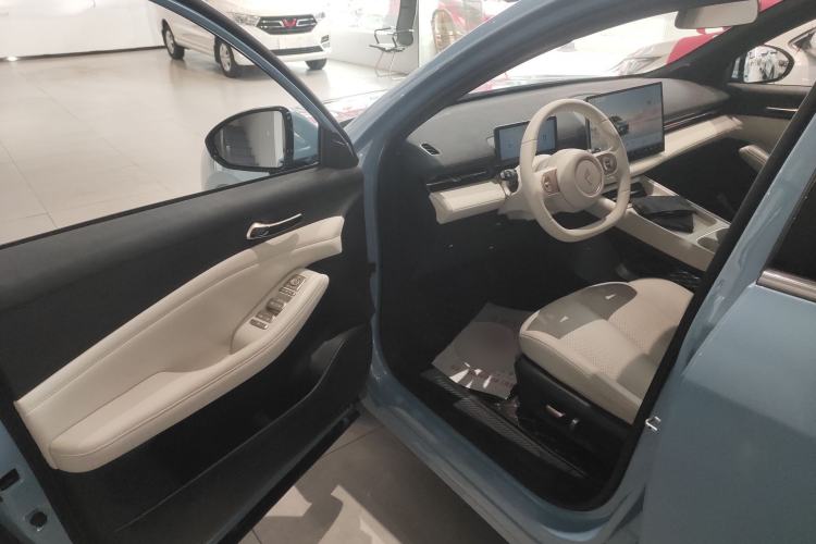 Used Baojun Yunhai 2024 140km Plug-in Hybrid Version