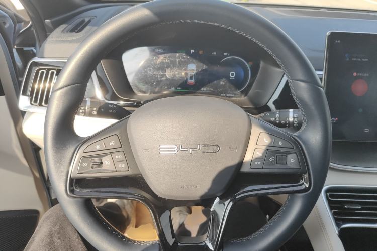 Used BYD Song PLUS New Energy 2023 Champion Edition EV 520KM Prestige Model
