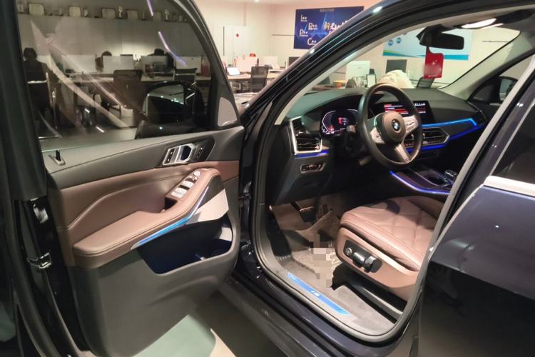 Used BMW X5 2022 Restyled xDrive 30Li Luxury Version M Sport Package