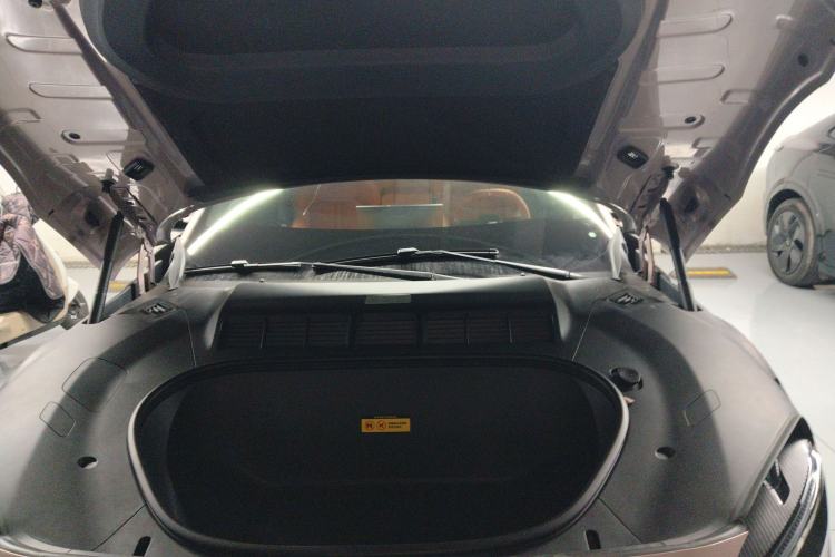 Used  YU7 2025 Ultra-Long Range All-Wheel Drive Pro Version
