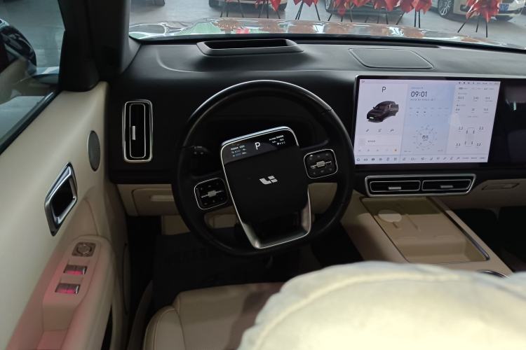 Used Li Auto L7 2023 Pro Model
