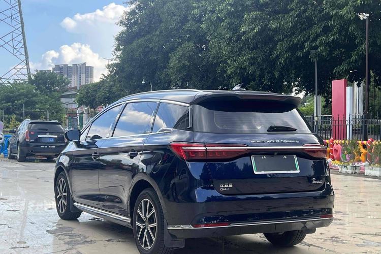 Used BYD Song MAX New Energy 2022 DM-i 105KM Flagship Model
