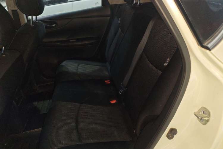 Used Nissan Tiida 2016 1.6L CVT Cool Dynamic Edition