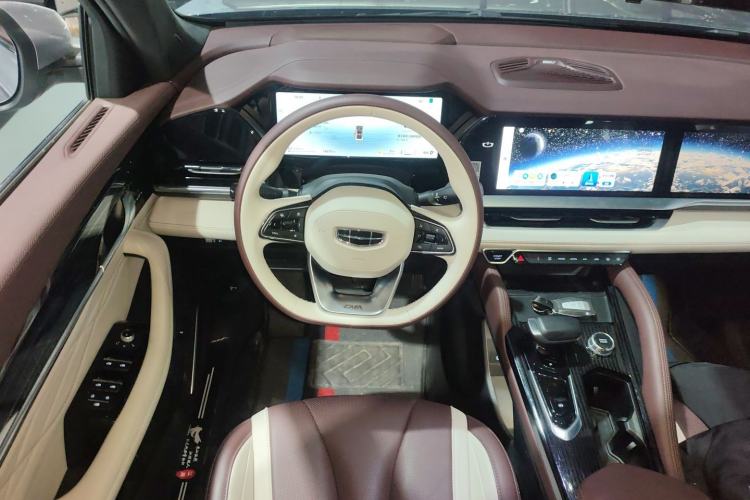 Used Geely Auto Monjaro L 2024 2.0TD High-Power Automatic Two-Wheel Drive Yunqi Version