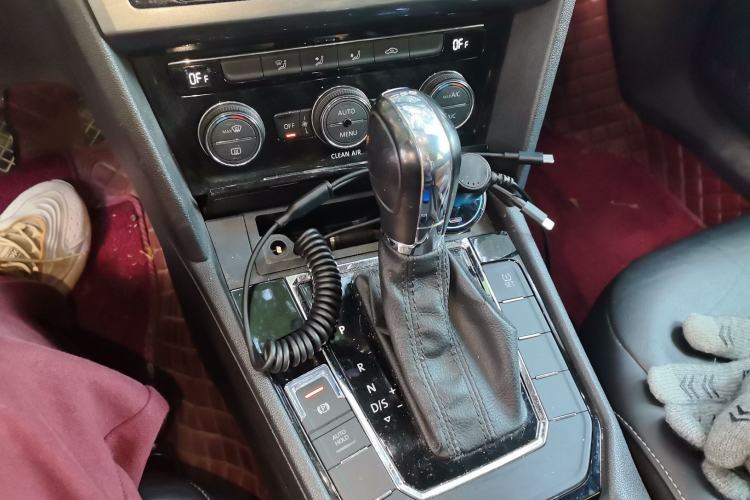 Used Volkswagen Lamando 2015 280TSI DSG Comfort Edition
