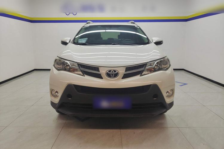 Used Toyota RAV4 2015 2.0L CVT Two-Wheel Drive Fashion Edition
