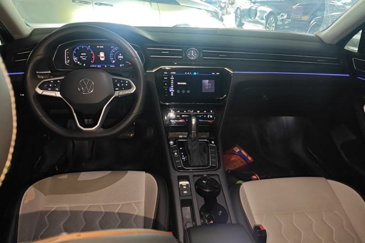 Used Volkswagen Magotan 2026 30 Million Vehicles Selected Model 380TSI DSG Luxury Edition
