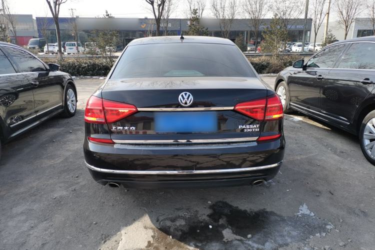 Used Volkswagen Passat 2017 330TSI DSG Luxury Edition
