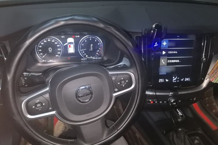 Used Volvo XC60 2019 T5 4x4 Zhiyuan Edition China VI Standard