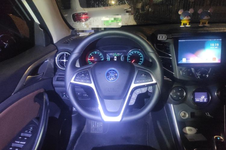 Used BYD Song New Energy 2017 Song DM 1.5TID All-Wheel Drive Luxury Model